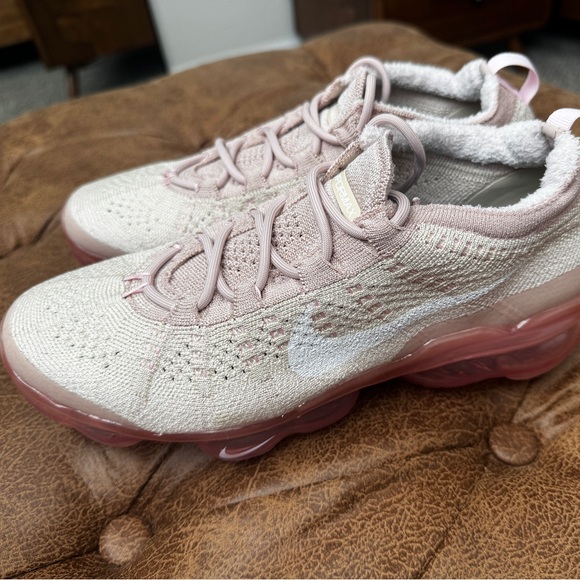 Nike Air VaporMax 2023 Flyknit Womens size 9 - Picture 3 of 9